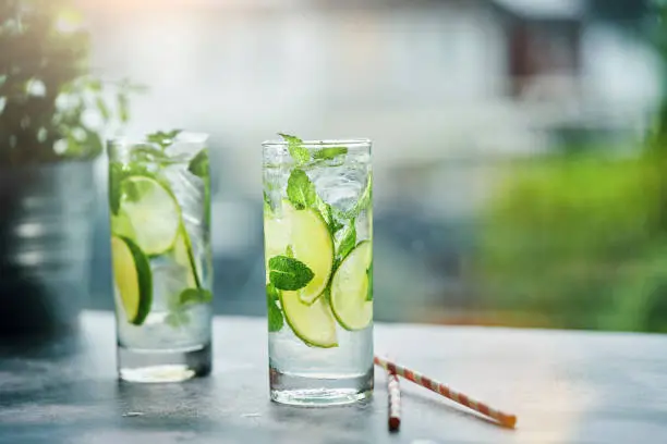 Mócteles: dos vasos de mojito sin alcohol